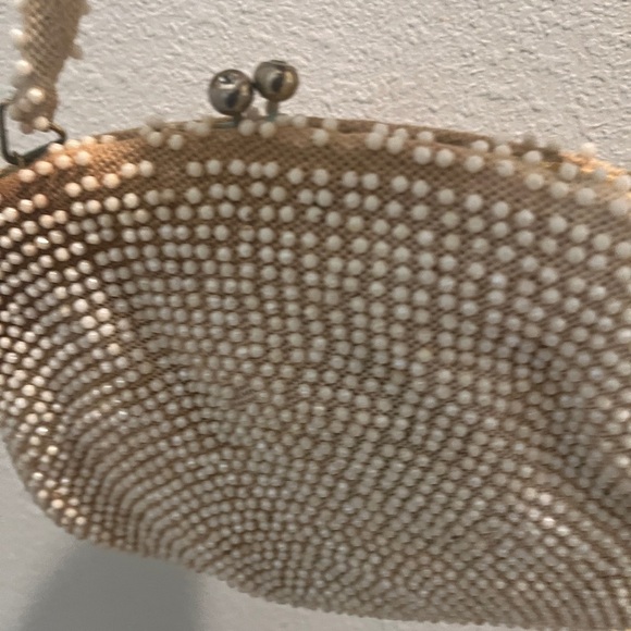 Vintage beaded   handbag with clasp  with pearl like embellishments - Picture 1 of 15